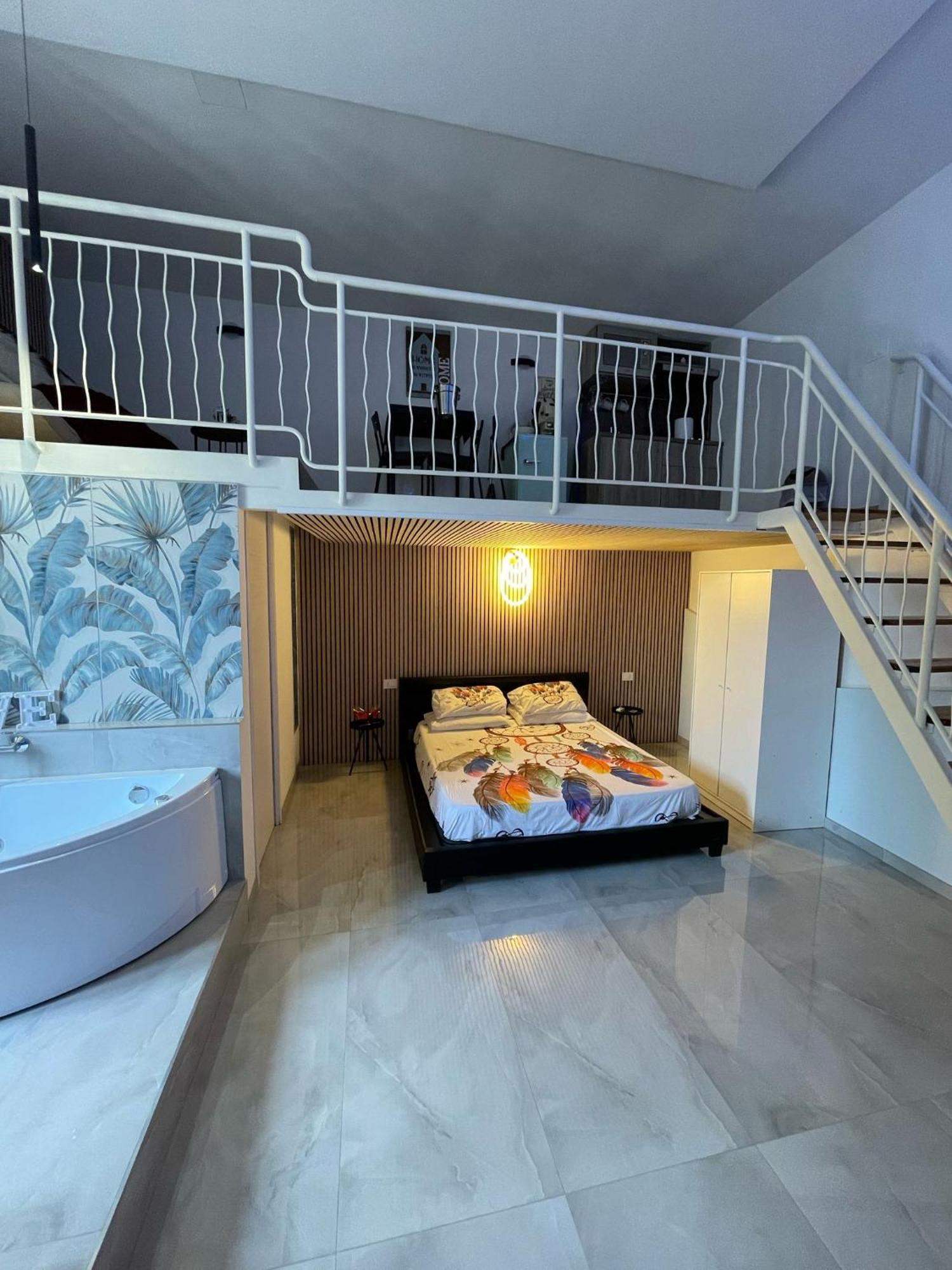 Apartamento Charm E Chic Nápoles Exterior foto
